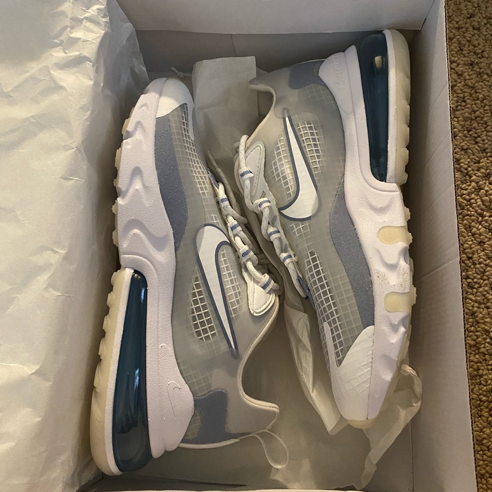 Nike Air Max 270